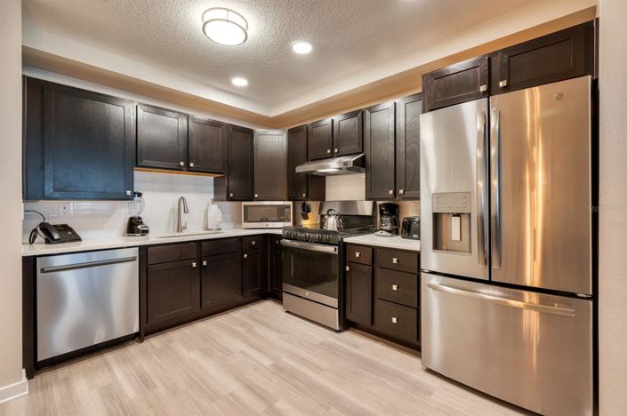 Image No.8-3 Bed Property for sale