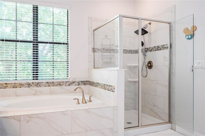 Image No.21-6 Bed Townhouse for sale