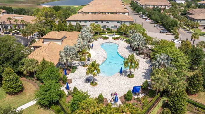 Image No.8-6 Bed Townhouse for sale