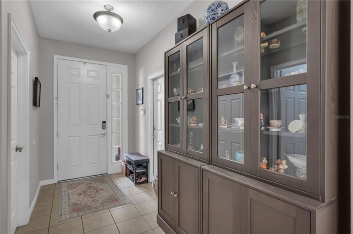 Image No.16-6 Bed Property for sale