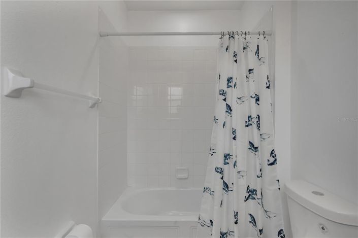 Image No.37-6 Bed Property for sale