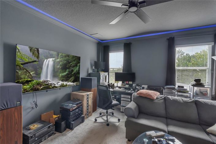 Image No.39-6 Bed Property for sale