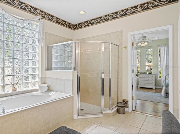 Image No.21-4 Bed Property for sale