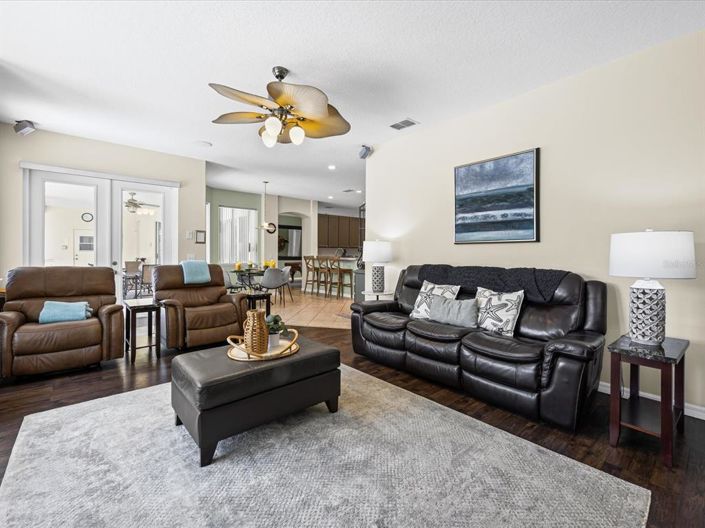 Image No.7-4 Bed Property for sale