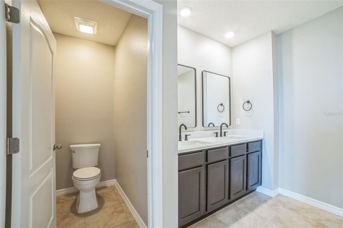 Image No.29-5 Bed Property for sale