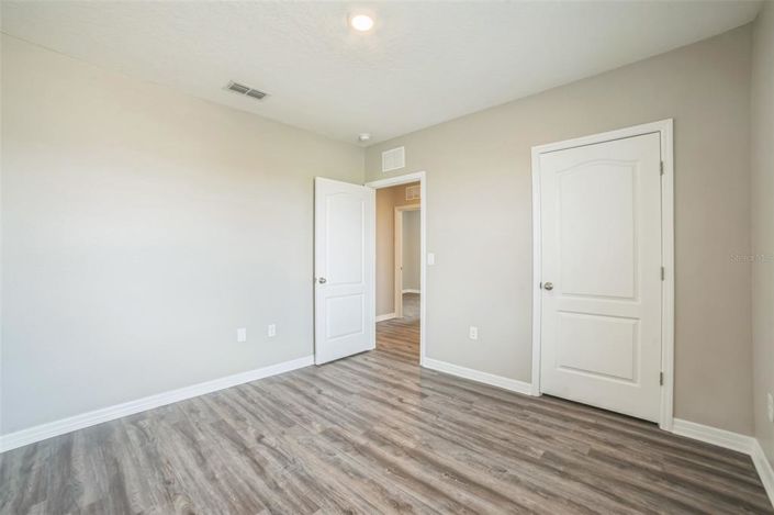 Image No.36-5 Bed Property for sale