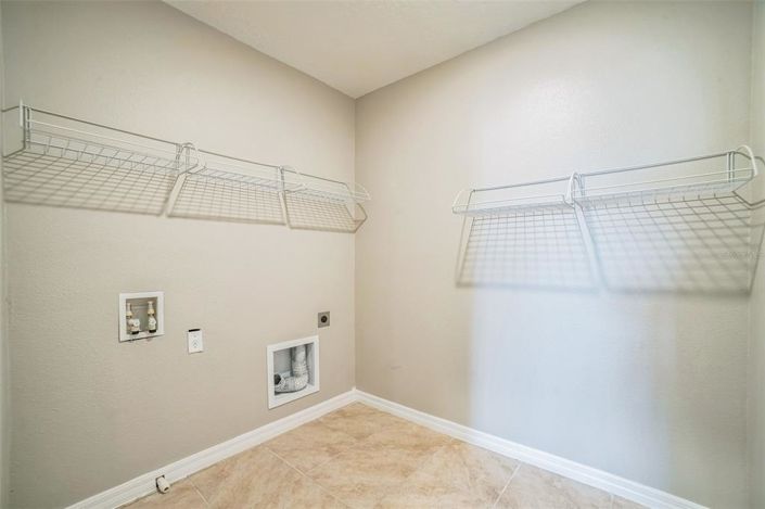 Image No.41-5 Bed Property for sale