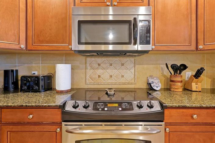 Image No.10-3 Bed Property for sale