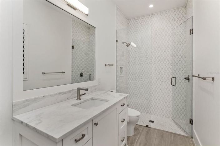 Image No.34-5 Bed Property for sale