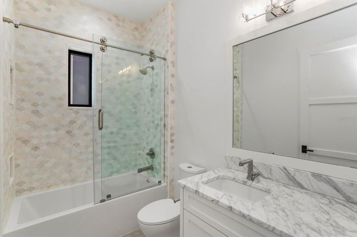 Image No.41-5 Bed Property for sale