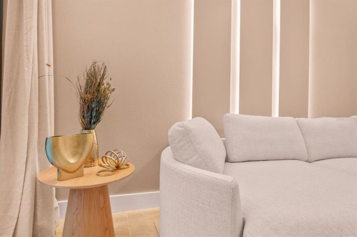 Image No.16-5 Bed Townhouse for sale