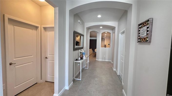 Image No.3-4 Bed Property for sale