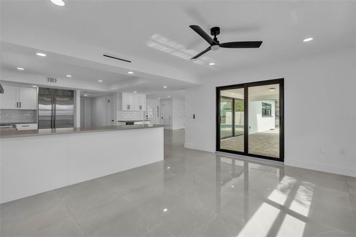 Image No.25-4 Bed Property for sale