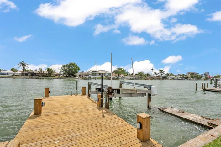 Image No.57-4 Bed Property for sale