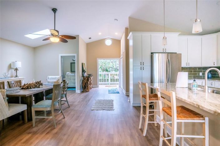 Image No.6-3 Bed Property for sale