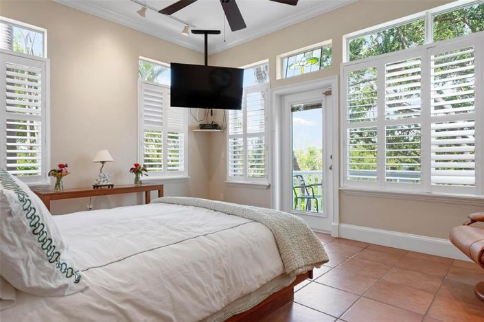 Image No.14-3 Bed Property for sale