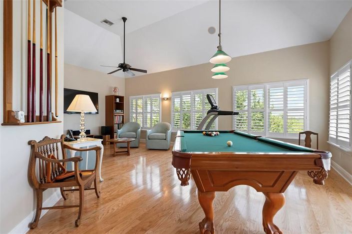 Image No.16-3 Bed Property for sale