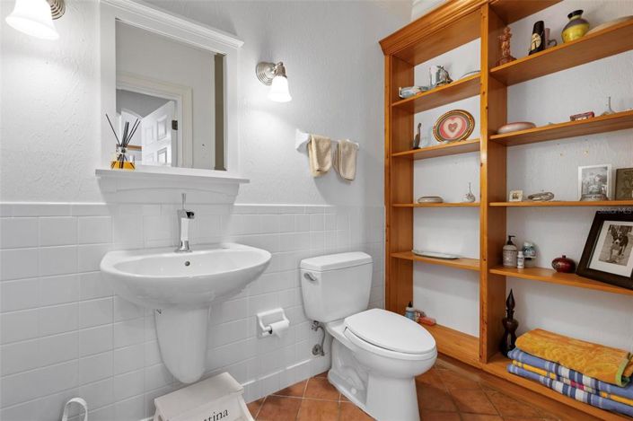 Image No.44-3 Bed Property for sale