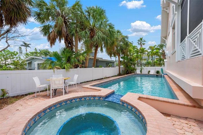 Image No.6-3 Bed Property for sale