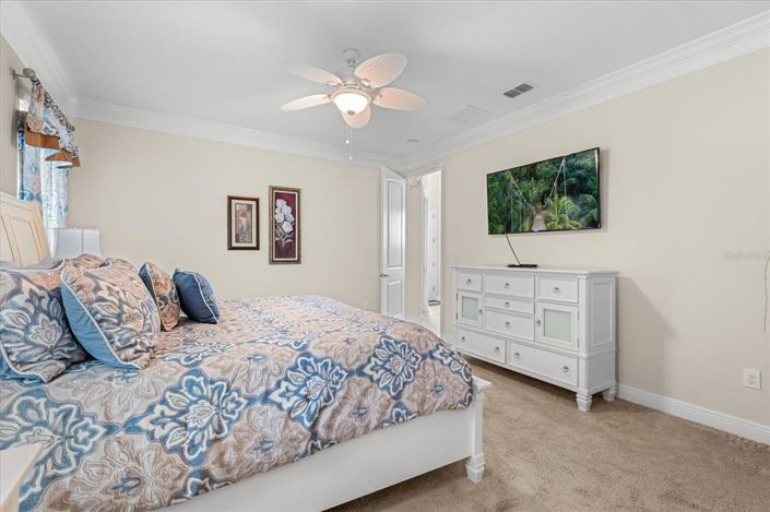 Image No.15-5 Bed Property for sale