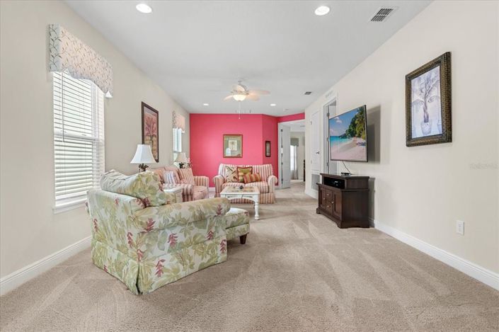 Image No.21-5 Bed Property for sale