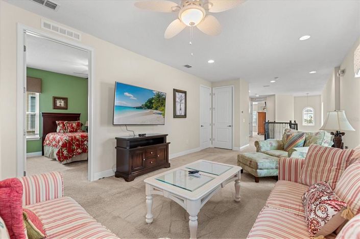 Image No.23-5 Bed Property for sale