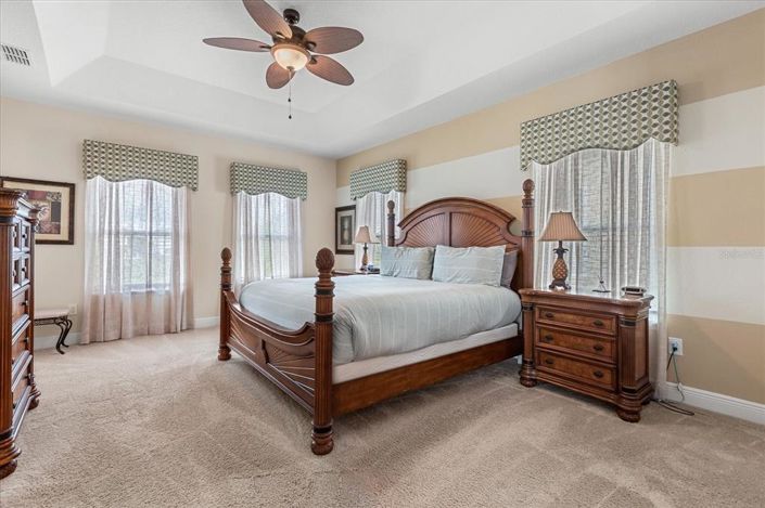 Image No.24-5 Bed Property for sale