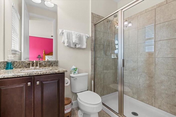 Image No.37-5 Bed Property for sale