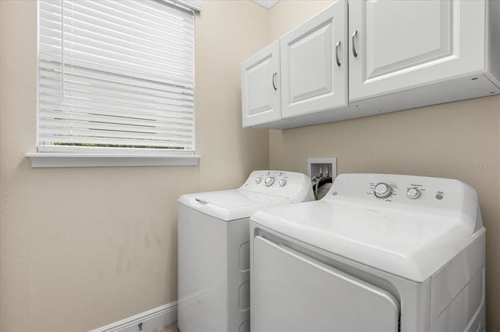 Image No.38-5 Bed Property for sale