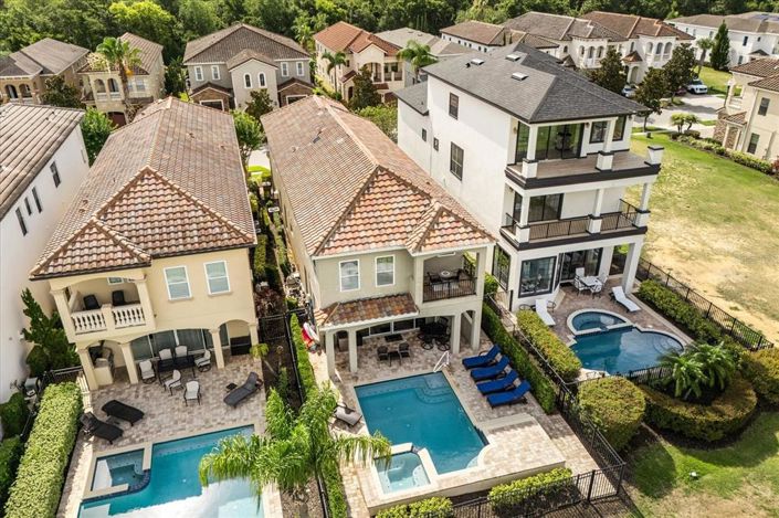 Image No.48-5 Bed Property for sale