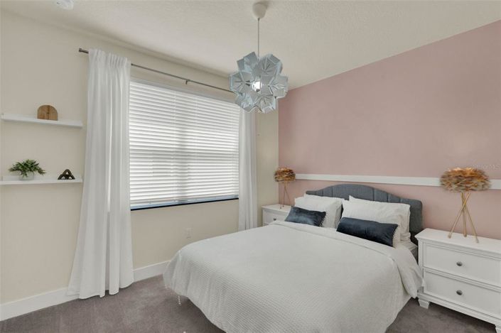 Image No.20-4 Bed Townhouse for sale