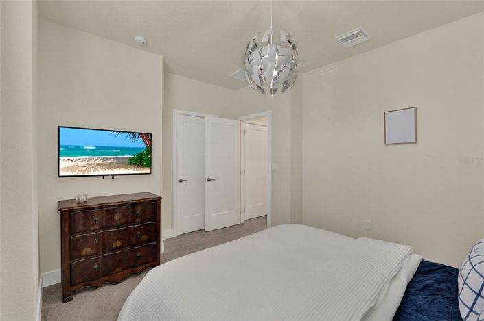 Image No.24-4 Bed Townhouse for sale