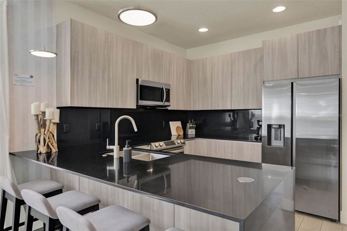 Image No.5-4 Bed Townhouse for sale