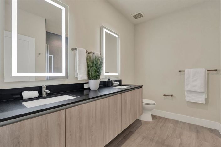 Image No.7-4 Bed Townhouse for sale