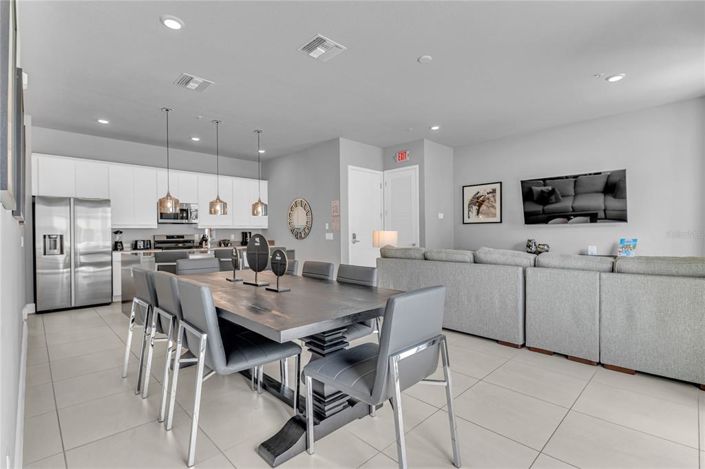 Image No.10-3 Bed Property for sale