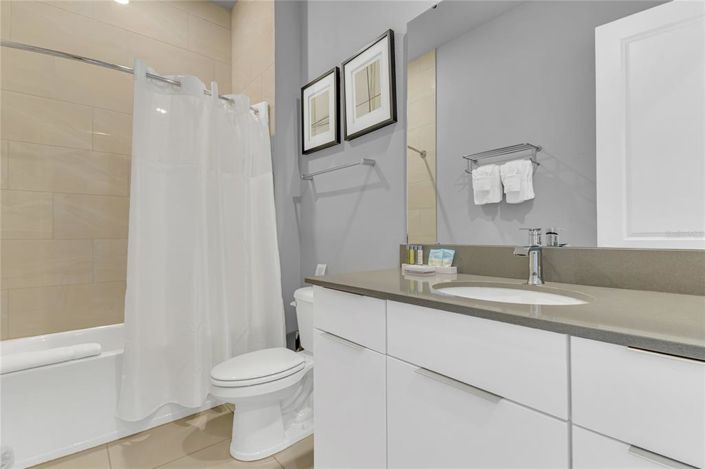 Image No.17-3 Bed Property for sale