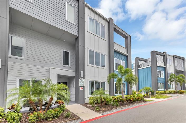 Image No.27-3 Bed Property for sale