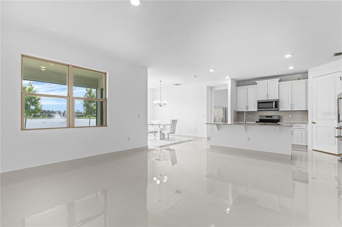 Image No.15-3 Bed Property for sale