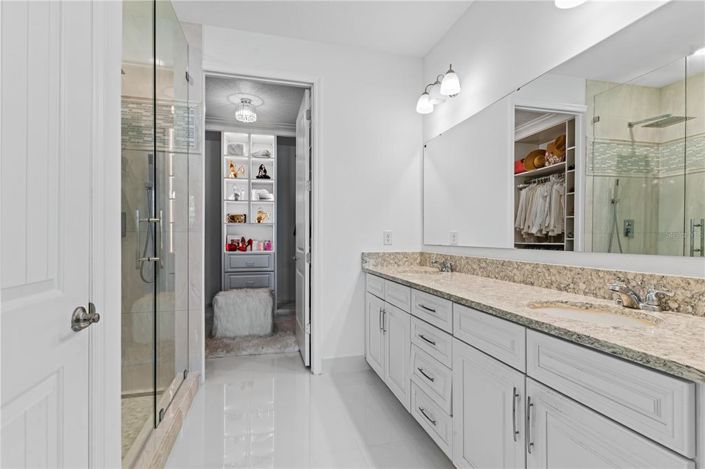 Image No.26-3 Bed Property for sale