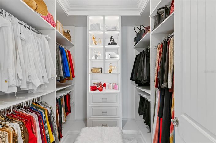 Image No.29-3 Bed Property for sale