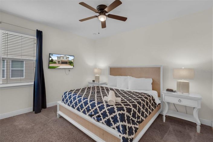 Image No.14-8 Bed Property for sale