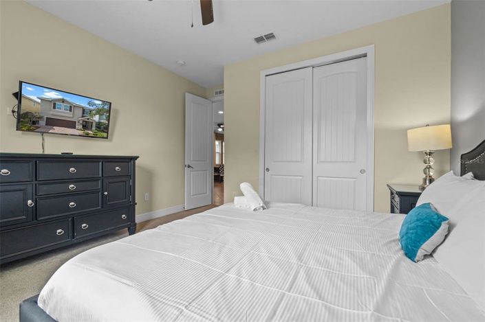 Image No.13-8 Bed Property for sale