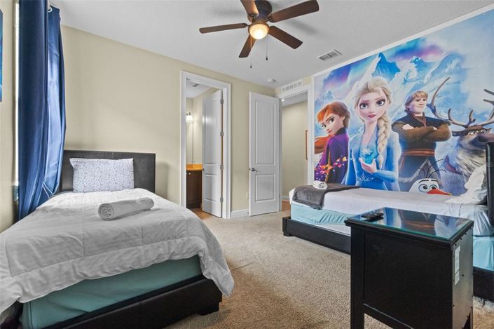 Image No.19-8 Bed Property for sale