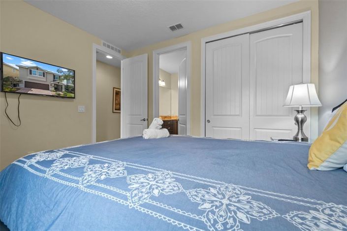 Image No.25-8 Bed Property for sale