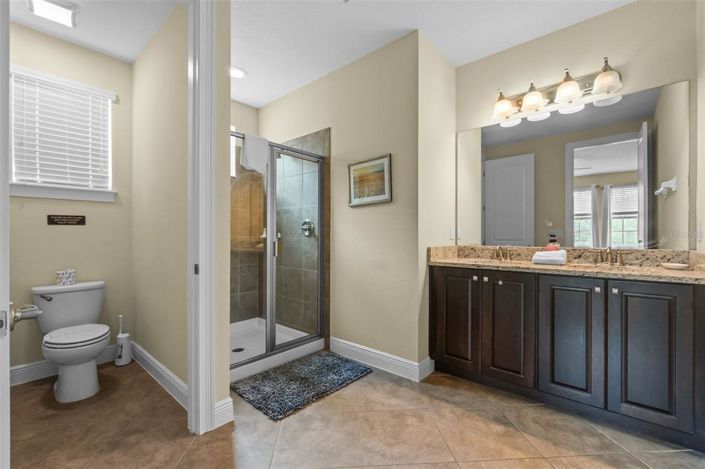 Image No.28-8 Bed Property for sale