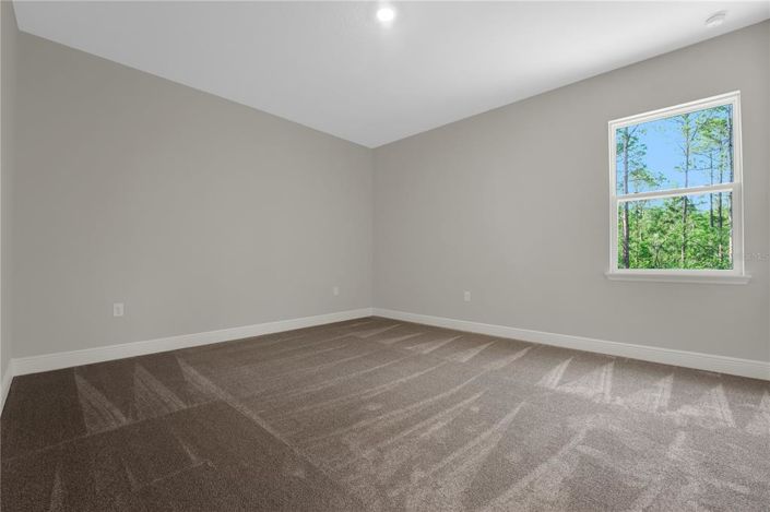 Image No.10-6 Bed Property for sale