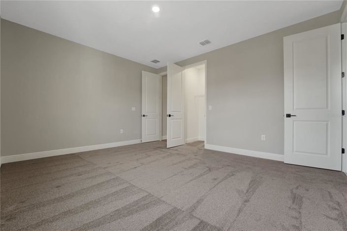 Image No.14-6 Bed Property for sale