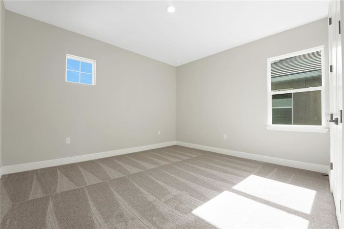 Image No.27-6 Bed Property for sale