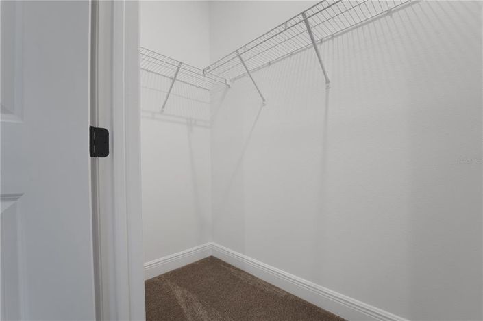 Image No.4-6 Bed Property for sale