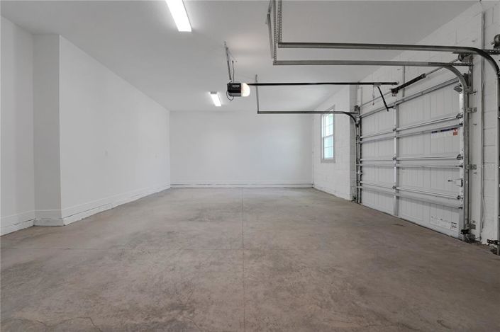 Image No.41-6 Bed Property for sale